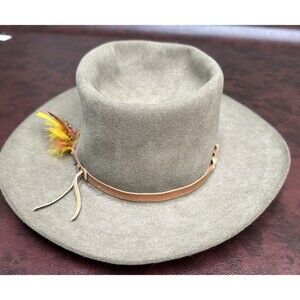 Akubra Gymkhana Tan With Band & Feather Felt Hat Size 54 Australia Outback